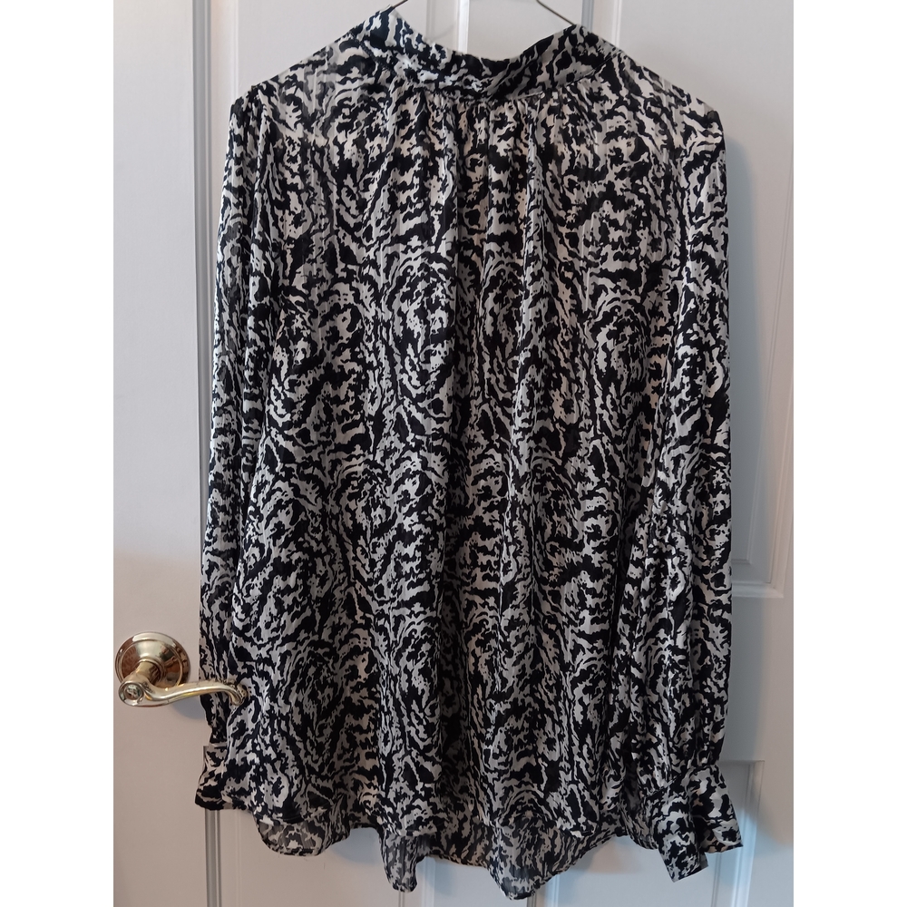 H&M Monochrome Abstract Blouse